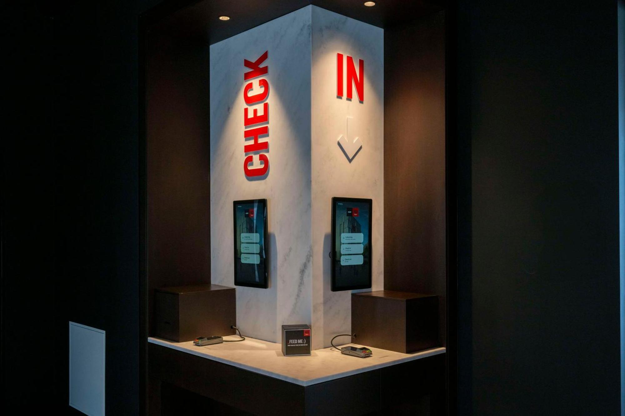 Radisson Red Galway 호텔 외부 사진