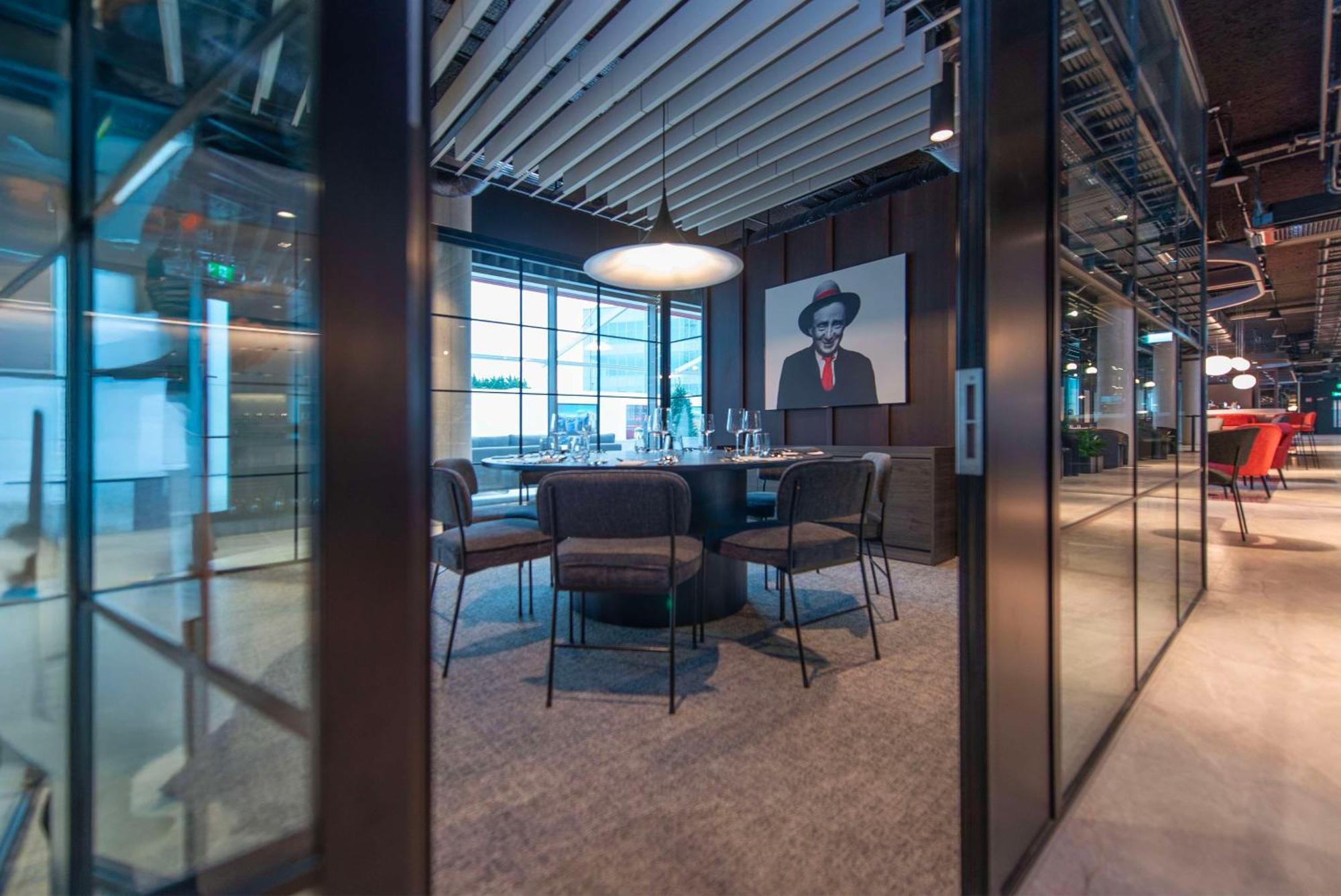Radisson Red Galway 호텔 외부 사진